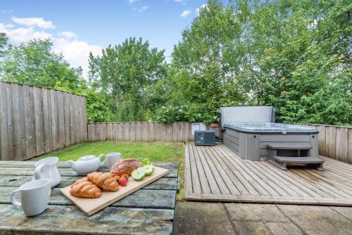 3 Bed in Dihewyd oc-t32348