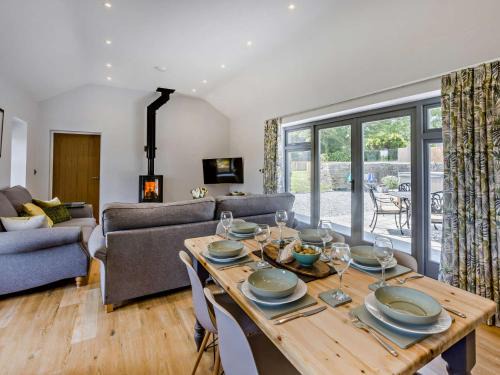 3 Bed in Hartland 91183