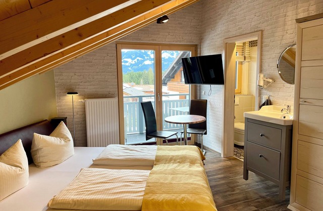 3-bed room including breakfast