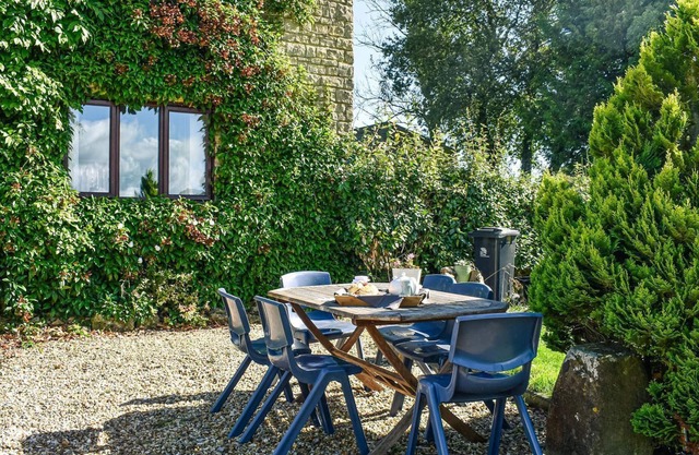 3 bedroom accommodation in Beaminster