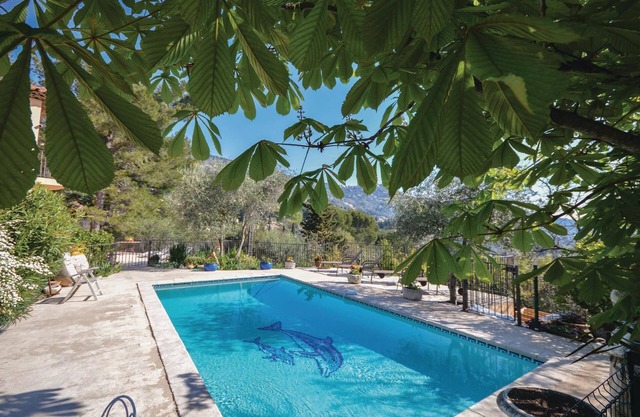 3 bedroom accommodation in Speracedes