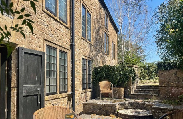 3 bedroom accommodation in Chetnole, Sherborne
