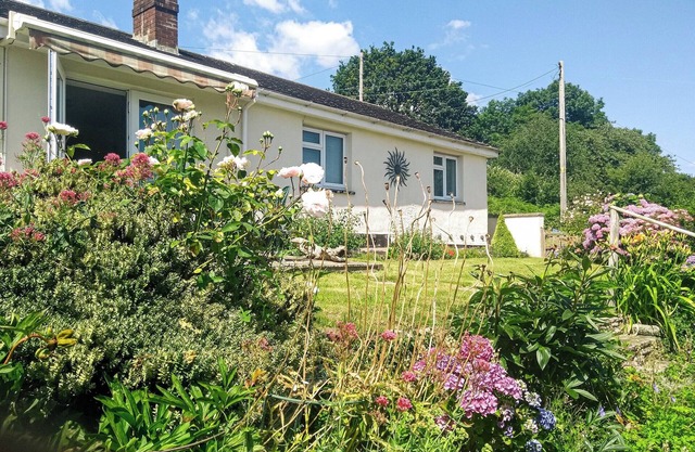 3 bedroom accommodation in Blakeney Hill, near Lydney, Forest of Dean