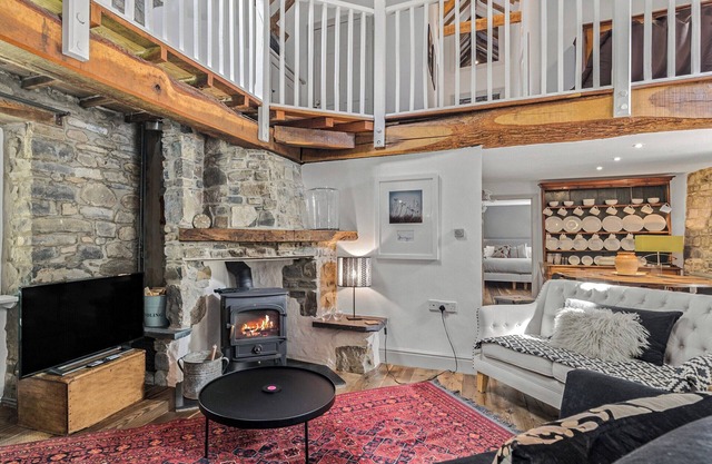 3 bedroom accommodation in Narberth