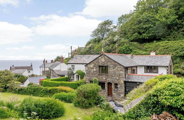 3 bedroom accommodation in Bucks Mills, near Bideford