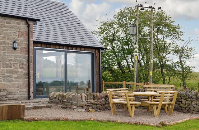 3 bedroom accommodation in Dundee