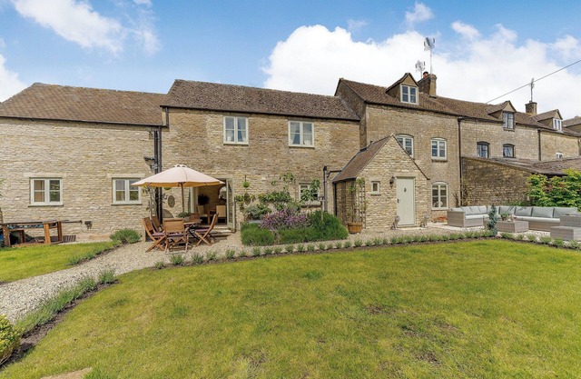 3 bedroom accommodation in Bisley, near Stroud