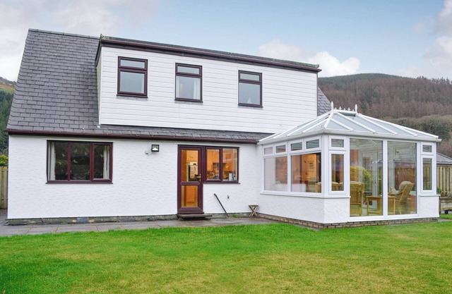 3 bedroom accommodation in Abergynolwyn, near Tywyn