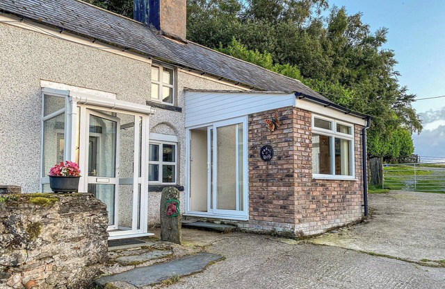 3 bedroom accommodation in Bala
