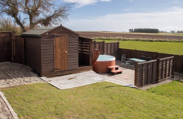 3 bedroom accommodation in Portmahomack, near Tain