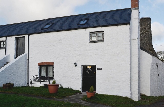 3 bedroom accommodation in Milton, near Tenby