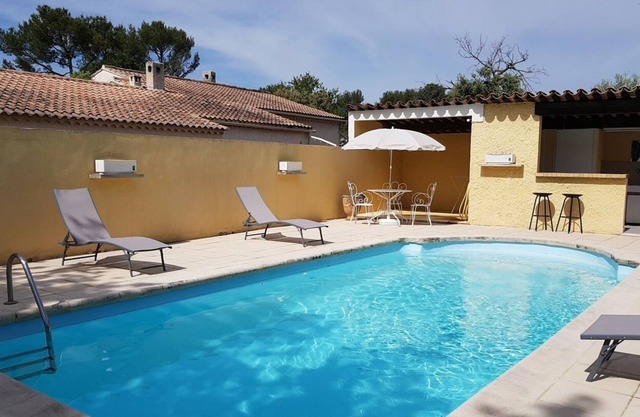 3 bedroom air-conditioned villa