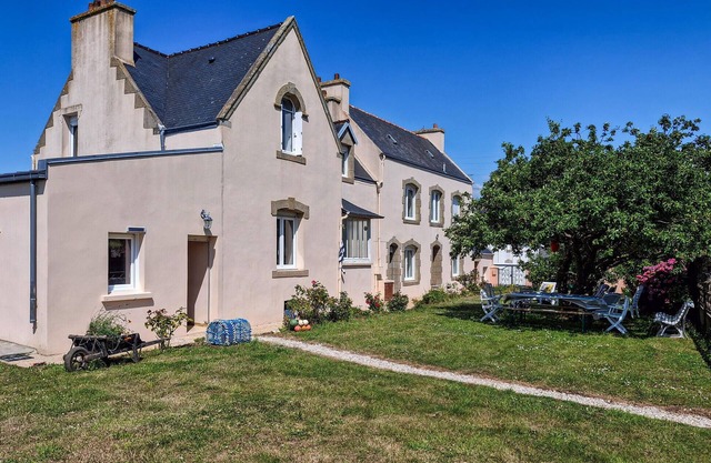 3 bedroom amazing home in Plouhinec