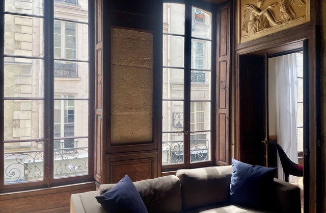 3-bedroom apartment in the heart of Ile Saint-Louis