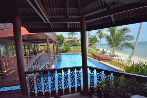 3 Bedroom Beach Front Villa 5 with 2 pools P3 SDV026-By Samui Dream Villas