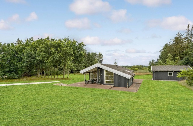 3 bedroom beautiful home in Frøstrup