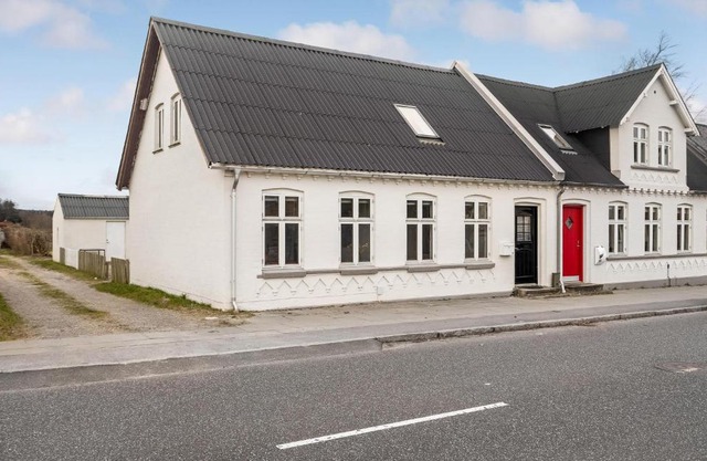 3 Bedroom Beautiful Home In Bryrup