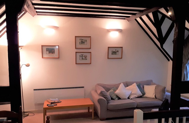 3 bedroom cottage - Sittaford Tor