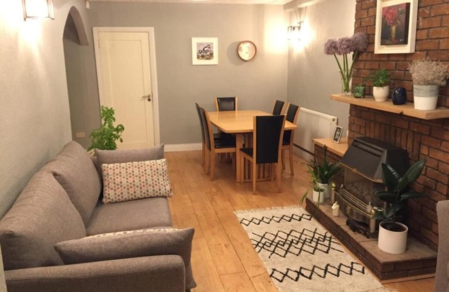 3 Bedroom Family Home in Residential Area Near Centre