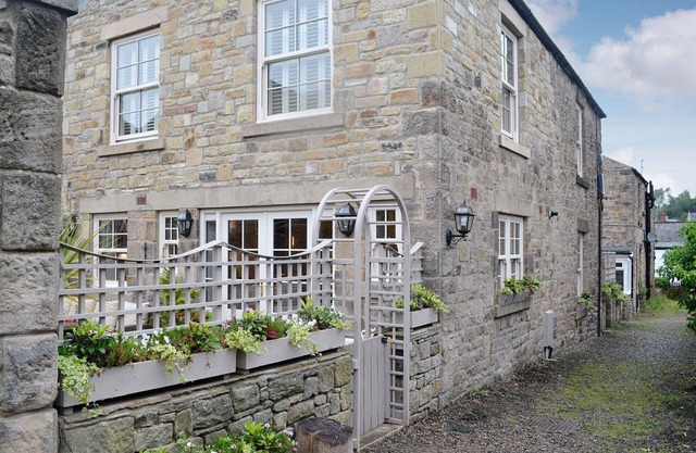 3 bedroom accommodation in Corbridge, near Hexham