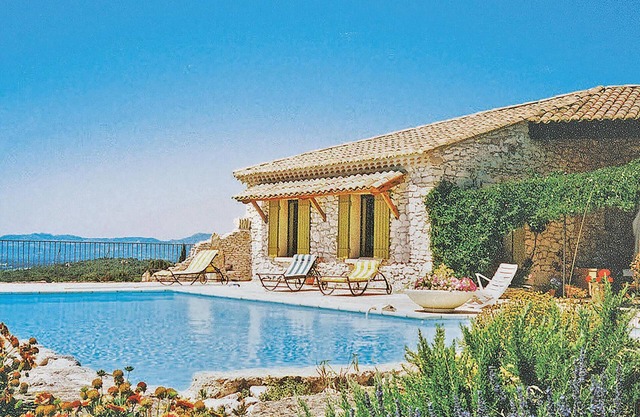 3 bedroom gorgeous home in Venasque