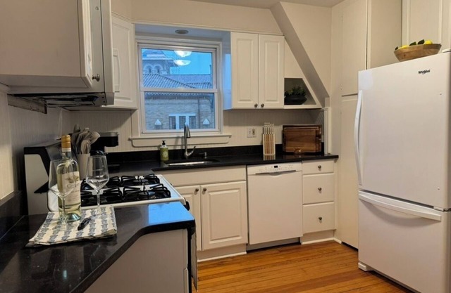 3-bedroom in downtown Montclair close to NYC train