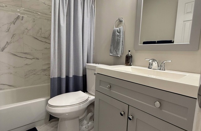 3-bedroom townhome in serene Silver Spring with AC