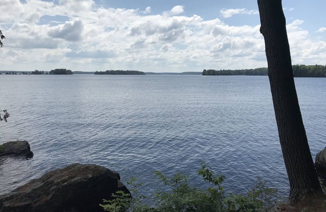 3 bedroom waterfront cottage in the heart of Lake Muskoka