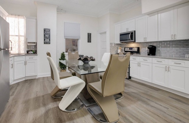3 Bedrooms with Parking. Easy ride to NYC , Newark and The American Dream Mall