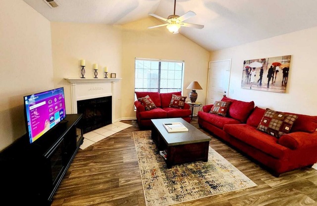 3 Beds, Central Escape, Close to Everything!