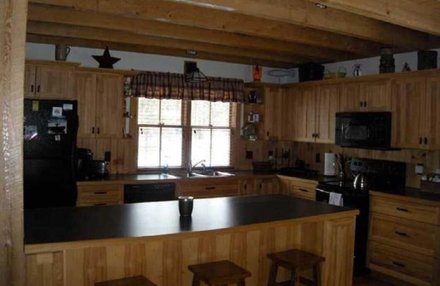 3 BR/2BA Great Pond Rome, Maine Lakehouse