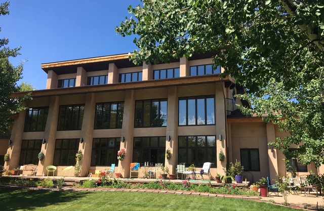 3 BR, 3.5 bath home in Sinks Canyon 2 miles from Lander, Wyoming