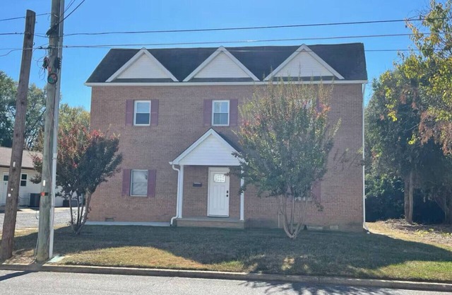 3 Br Gem in Downtown Mooresville