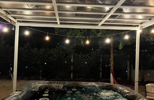 3 habitaciones, 2 baños. Jacuzzi zonas verdes. Nada mejor que Casa Guayacán Real