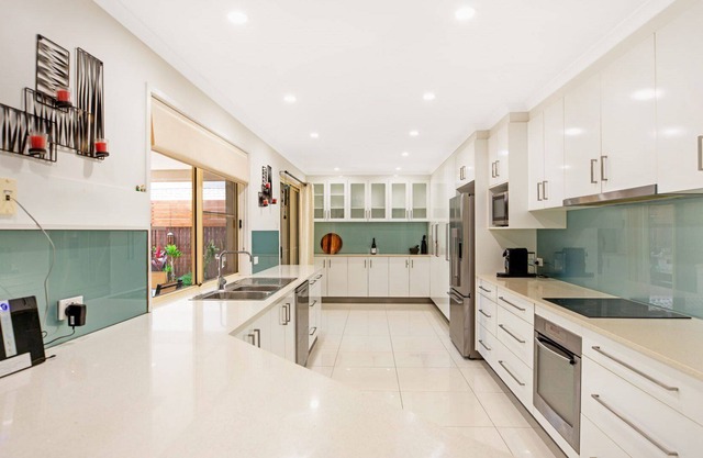 3 Kallatina Court, Mount Coolum