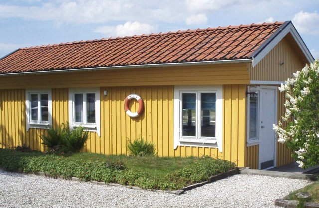 3 person holiday home in STENUNGSUND