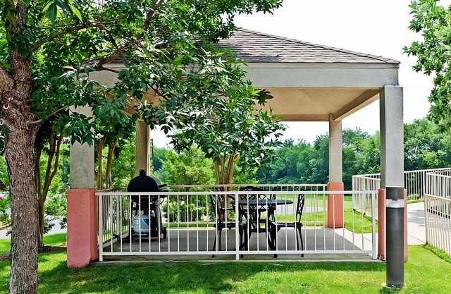 3 Pet-Friendly Suites w/Kitchen l Close to Nashville Zoo & Local Trails