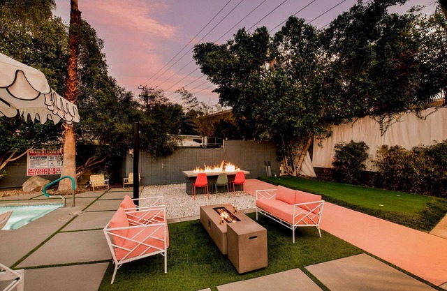 3 Private 1 Bedroom Units at The Wesley Sleeps 12