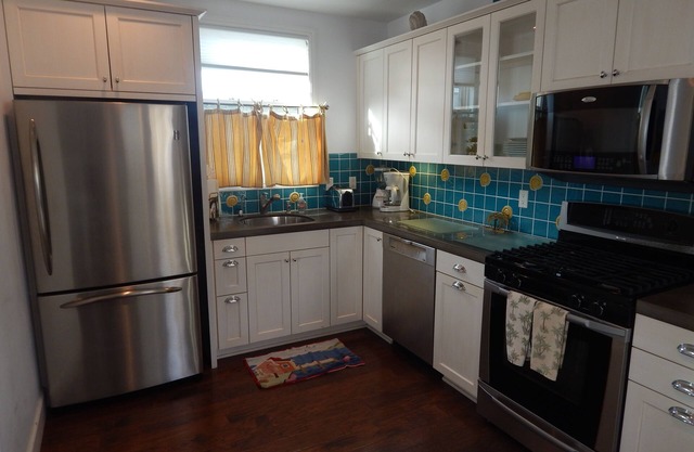 359 1st Street 1 Bedroom Condo by Redawning