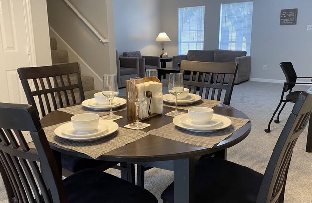 3BD/2.5 Bath Condo Houston Area