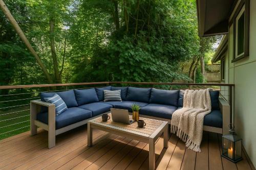 3BD Remodeled Home Near Beach