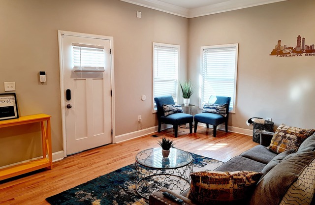 3BR/4BA w/Great place for having fun in the middle of the city!
