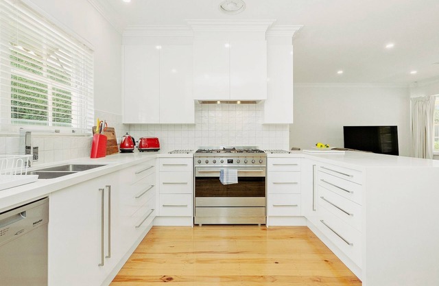 3BR Furnished Homette in Kensington Gardens