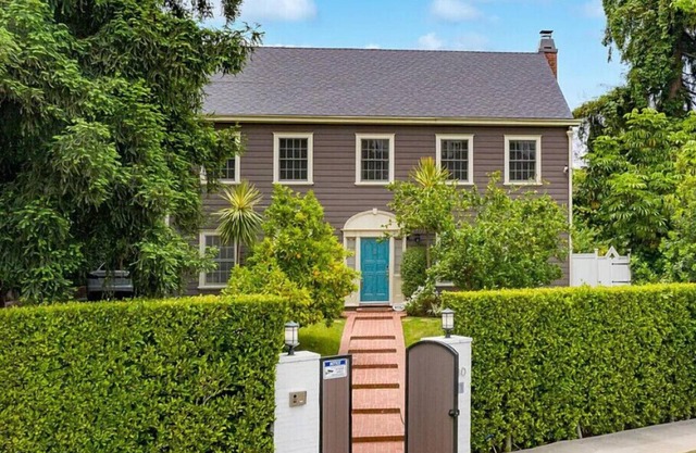 4 bd 3.5 ba in LA