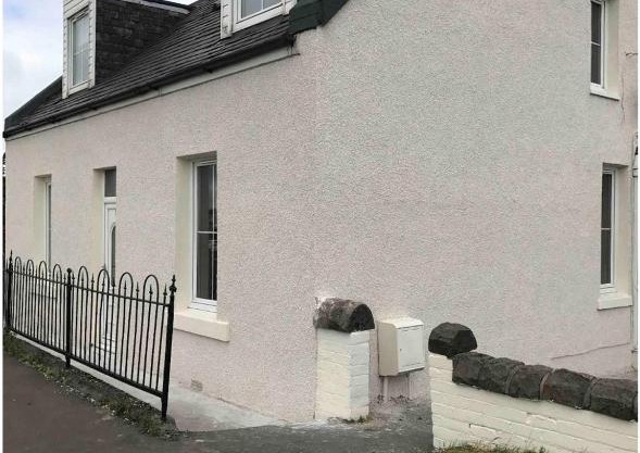 4 bed bungalow near Airport