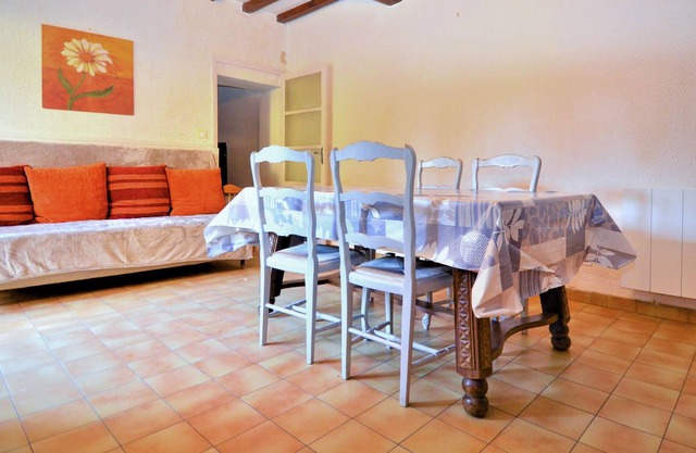 4 bedroom accommodation in Laudun L'Ardoise
