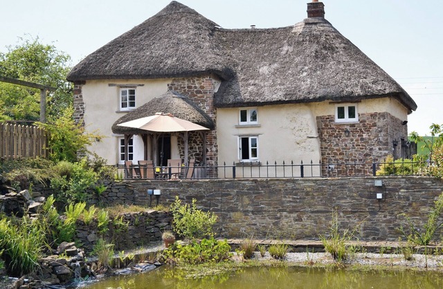 4 bedroom accommodation in Petrockstowe, near Okehampton