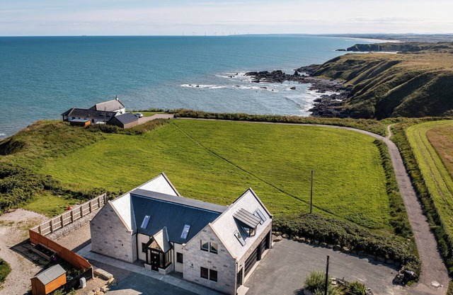4 bedroom accommodation in Collieston, near Ellon