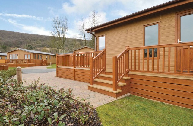 4 bedroom accommodation in Cheddar
