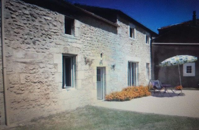 4-bedroom Charentaise house